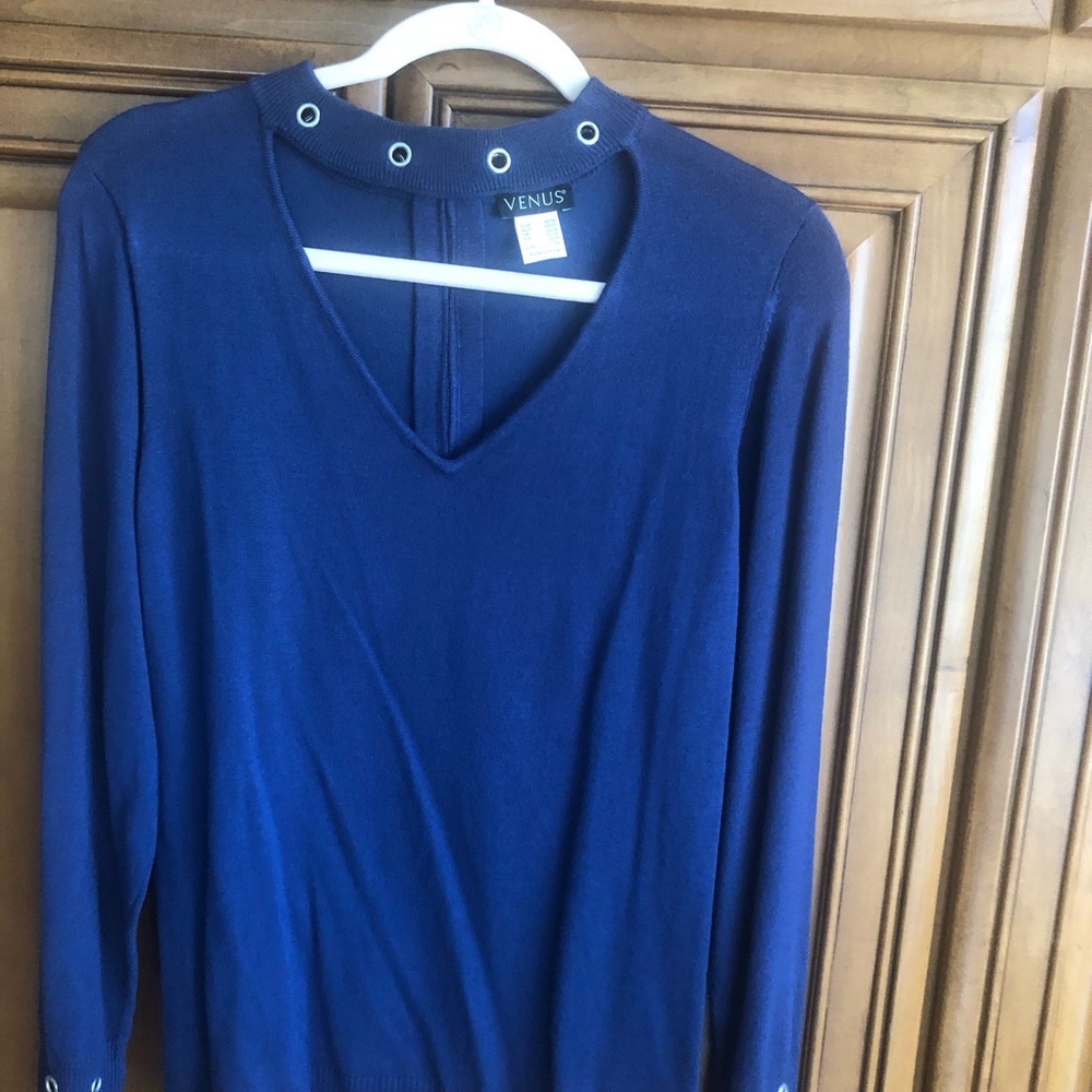 VENUS Women's Navy Long Sleeve Top